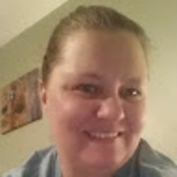 Meet your Posher, Becky - Picture 1 of 1